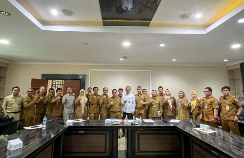 Biro Hukum Sekretariat Daerah Provinsi Banten dan Perangkat Daerah Pemerintah Provinsi Banten Melaksanakan Rapat Penataan Peraturan Gubernur Provinsi Banten