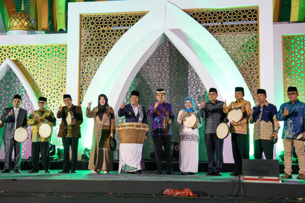 Pj Gubernur Banten Al Muktabar Tutup MTQ XXI Provinsi Banten Tahun 2024